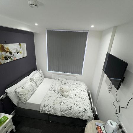 Beautiful And Cosy Double Ensuite Room Coventry Exterior photo